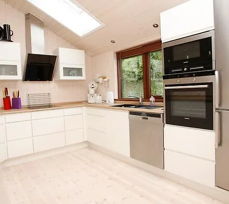 Feriehus Three-bedroom Holiday In Odder 1 Dyngby